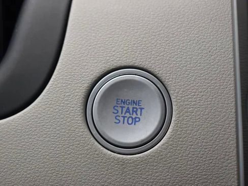 Used 2024 Hyundai Tucson Limited image 30