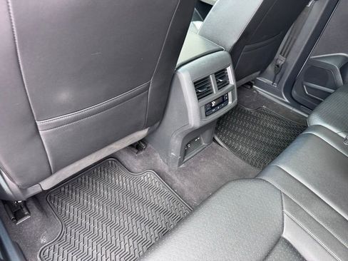 Used 2022 Volkswagen Atlas SE image 22