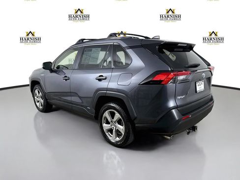 Used 2021 Toyota RAV4 XLE Premium AWD/4WD image 5