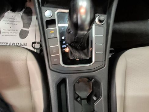 Used 2019 Volkswagen Jetta R-Line FWD image 23