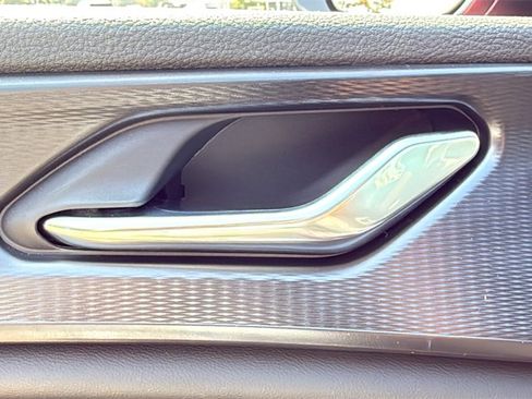 New 2025 Jeep Grand Cherokee Laredo image 18