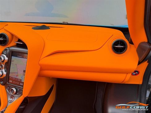 Used 2022 McLaren 765LT RWD image 38