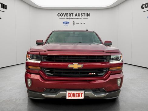 Used 2018 Chevrolet Silverado 1500 LT w/ Texas Edition image 5