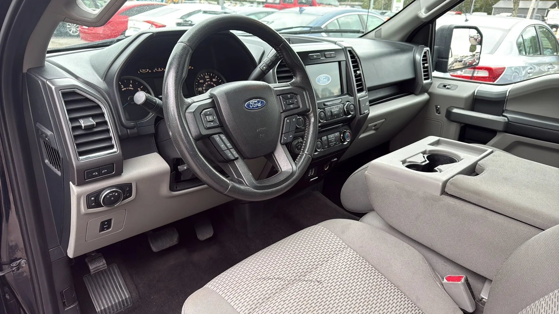 Used 2016 Ford F150 XLT w/ Equipment Group 302A Luxury AWD/4WD image 19