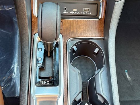 New 2025 Subaru Ascent Touring w/ Popular Package #2 image 15