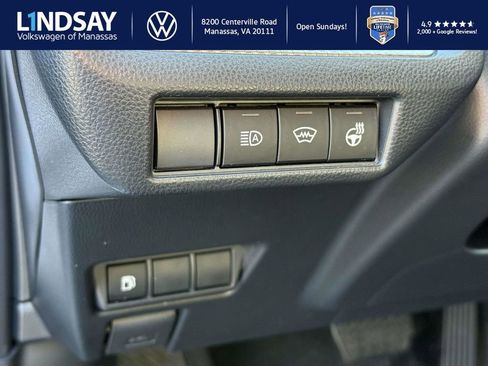 Used 2024 Toyota Prius XLE image 18