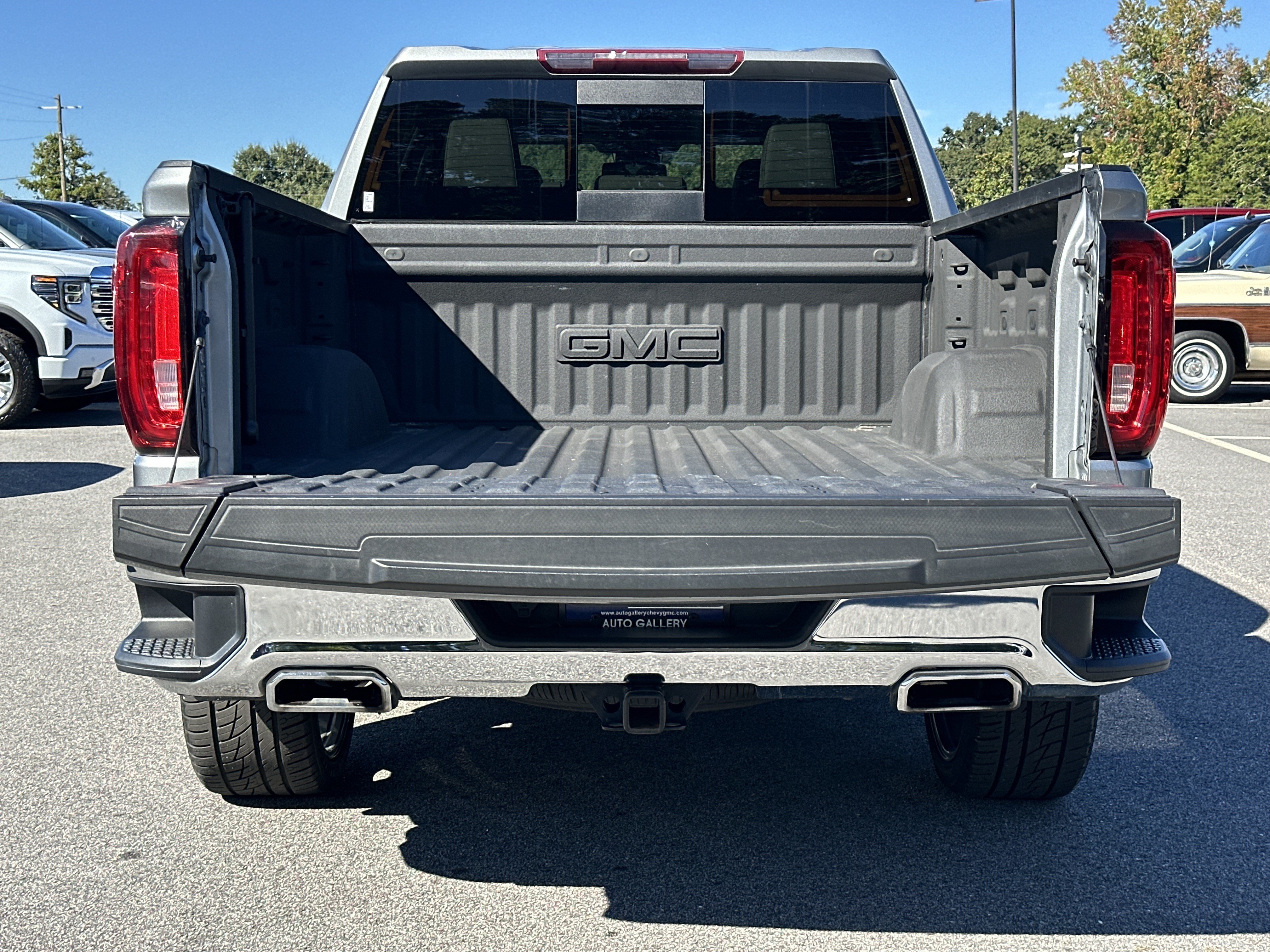 Certified 2023 GMC Sierra 1500 SLT w/ SLT Premium Package AWD/4WD image 19