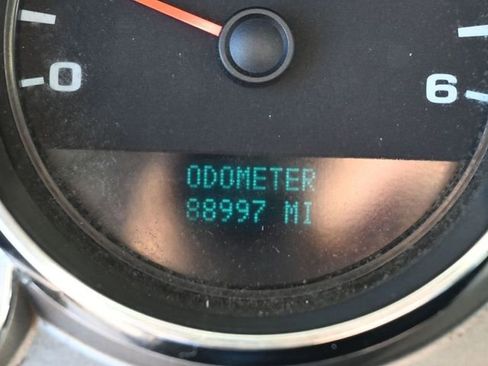 Used 2014 Chevrolet Silverado 3500 W/T w/ Snow Plow Prep Package image 23