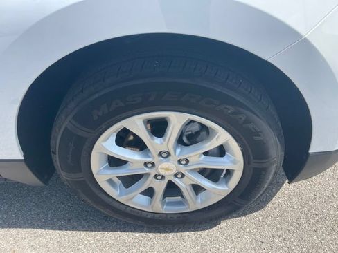 Used 2019 Chevrolet Equinox LT FWD image 28