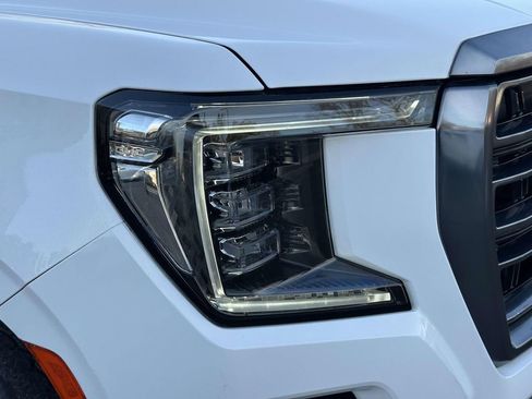 Used 2023 GMC Yukon AT4 w/ Technology Package image 7
