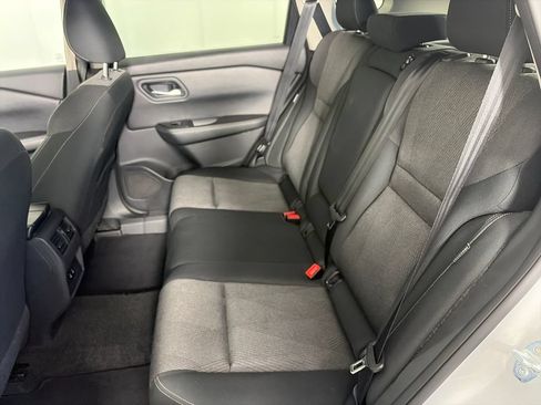 Used 2024 Nissan Rogue SV AWD/4WD image 13