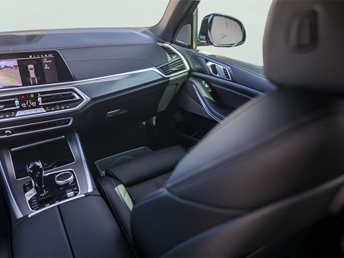 Used 2023 BMW X5 xDrive45e w/ M Sport Package image 32