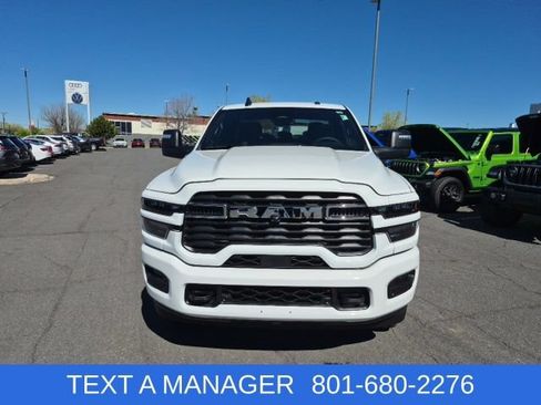 New 2026 RAM 2500 Big Horn AWD/4WD image 4