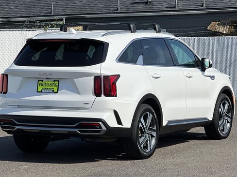 Used 2024 Kia Sorento EX image 4