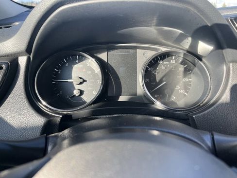 Certified 2017 Nissan Rogue S image 10