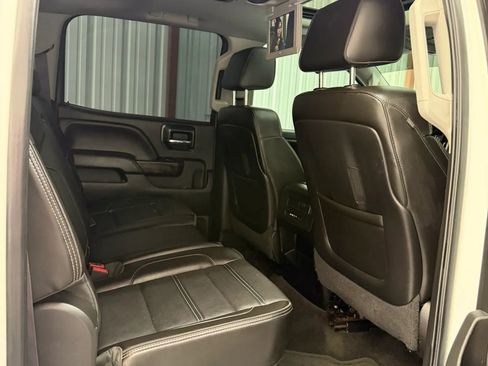 Used 2015 GMC Sierra 3500 Denali w/ Duramax Plus Package image 17