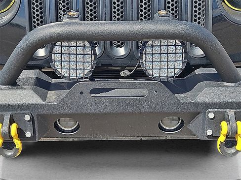 Used 2015 Jeep Wrangler Sport image 9