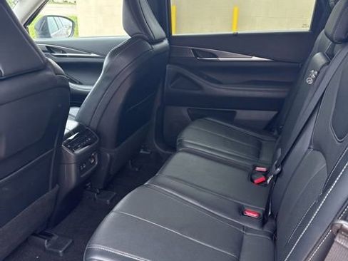 Used 2023 INFINITI QX60 Luxe w/ Cargo Package AWD/4WD image 8