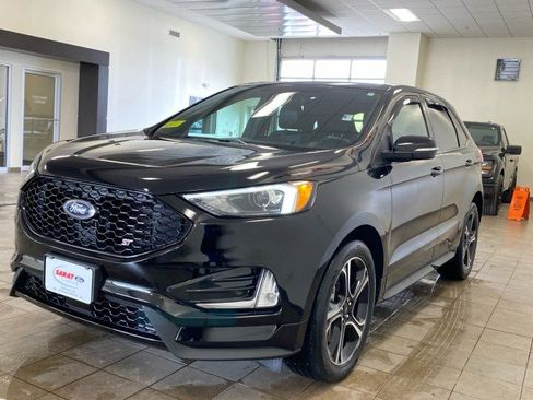 Certified 2023 Ford Edge ST w/ Cargo Accessory Package AWD/4WD image 4