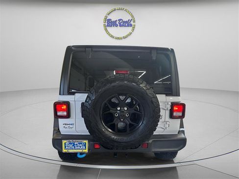 Used 2024 Jeep Wrangler Unlimited AWD/4WD image 4