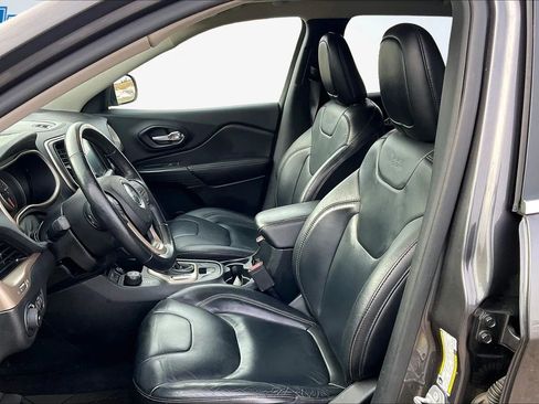 Used 2016 Jeep Cherokee Limited AWD/4WD image 26