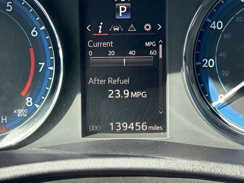 Used 2017 Toyota Corolla SE w/ Protection Package FWD image 18