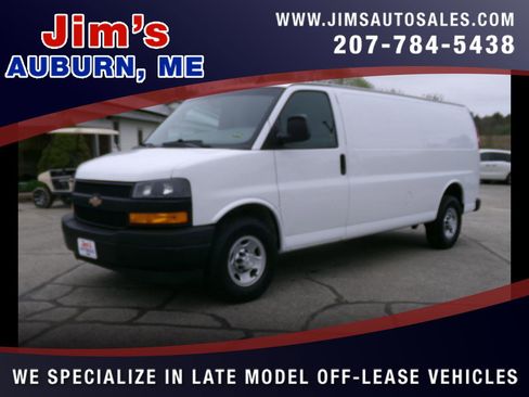 Used 2018 Chevrolet Express 3500 Extended w/ Driver Convenience Package image 1
