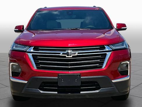 Used 2023 Chevrolet Traverse LT FWD image 3