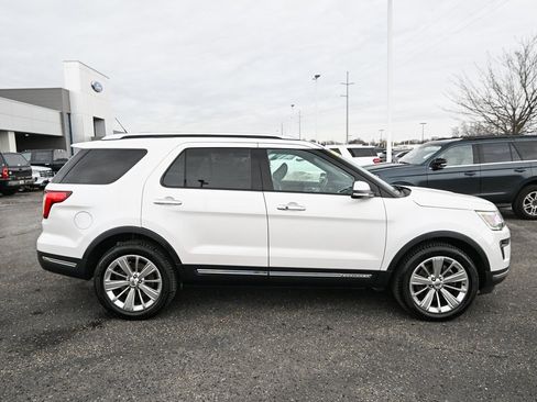 Used 2019 Ford Explorer Limited w/ Ford Safe & Smart Package image 3