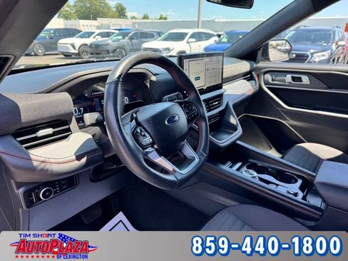 Used 2025 Ford Explorer ST-Line w/ ST-Line Street Pack AWD/4WD image 3
