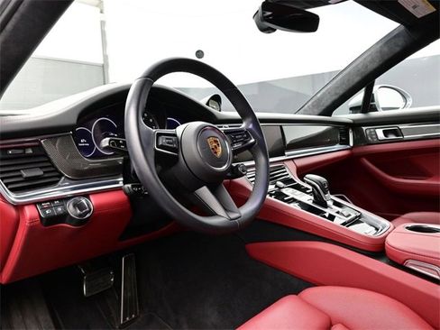 Used 2023 Porsche Panamera Turbo S image 4