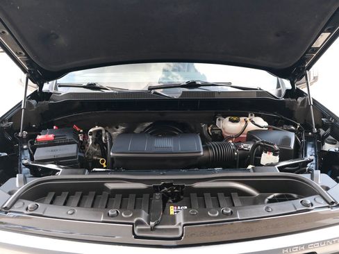 Used 2023 Chevrolet Silverado 1500 High Country image 18