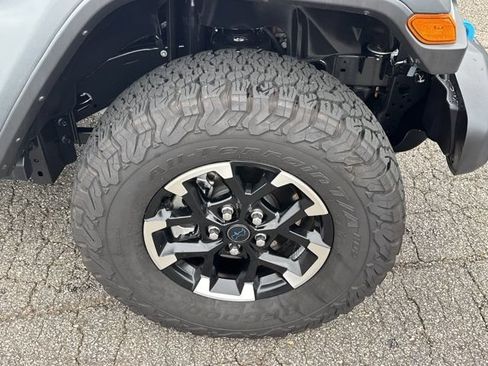 Certified 2025 Jeep Wrangler Unlimited Rubicon 4xe w/ Safety Group AWD/4WD image 14