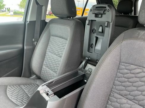 Used 2020 Chevrolet Equinox LT FWD image 31