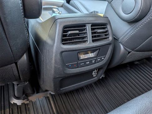 Certified 2022 Honda Pilot Special Edition image 32