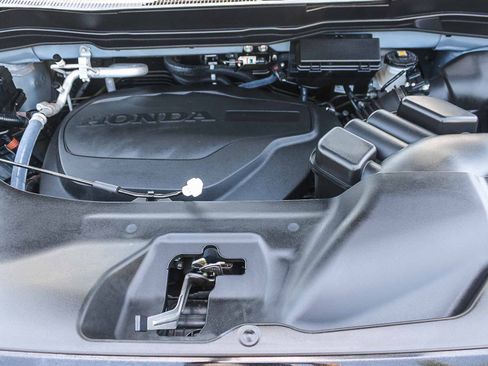 Certified 2023 Honda Passport TrailSport image 27