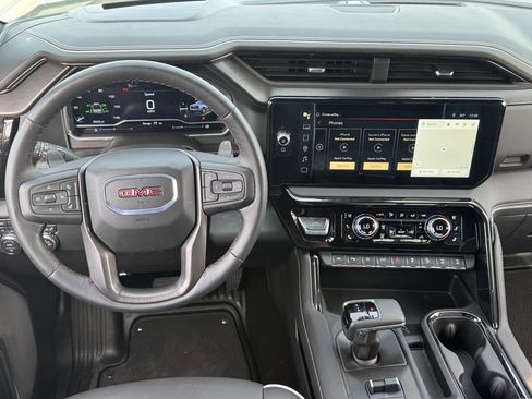 Used 2024 GMC Sierra 1500 AT4X image 14