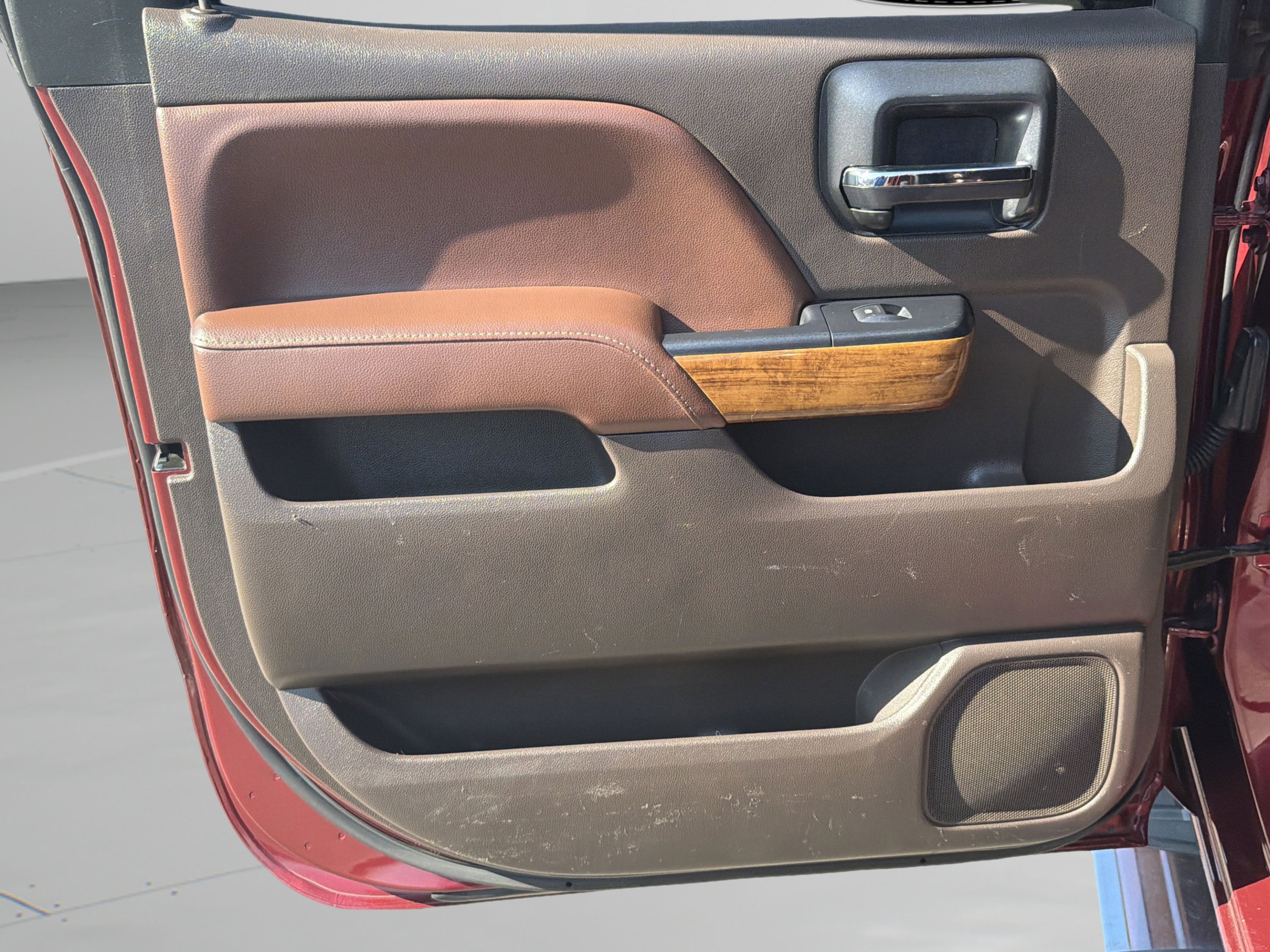 Used 2015 Chevrolet Silverado 2500 High Country w/ Duramax Plus Package AWD/4WD image 19