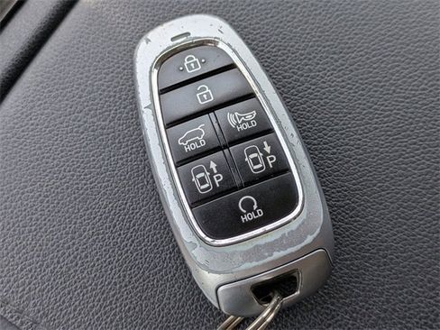 Used 2023 Hyundai Tucson Limited image 34