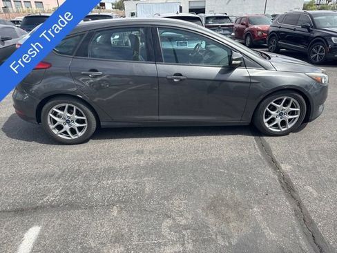 Used 2015 Ford Focus SE w/ Equipment Group 201A FWD image 3