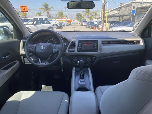 Used 2021 Honda HR-V LX image 19