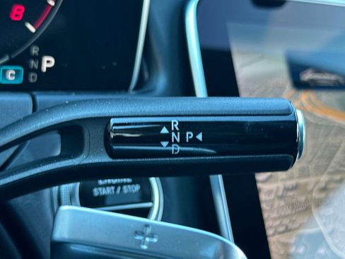 Used 2025 Mercedes-Benz E 350 Sedan image 19