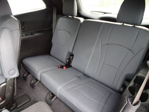 Used 2022 Buick Enclave AWD Essence w/ Sport Touring Edition image 36