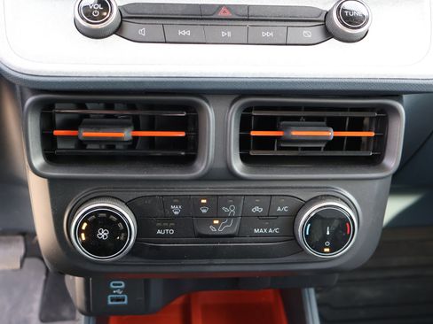 Used 2024 Ford Maverick XLT w/ Equipment Group 300A Standard image 25