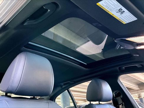 Used 2017 BMW 530i image 13