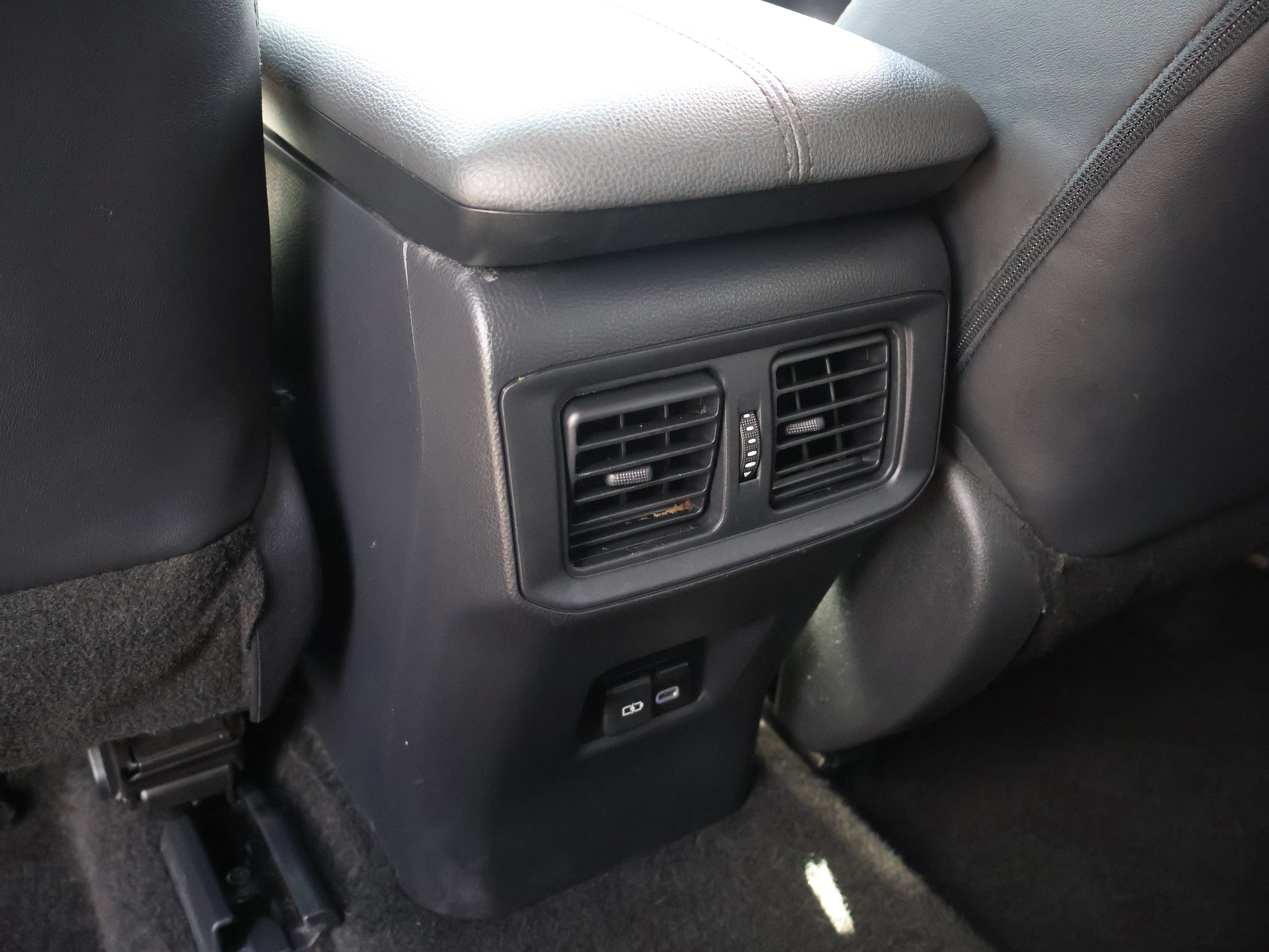 Used 2024 Toyota RAV4 Adventure AWD/4WD image 17