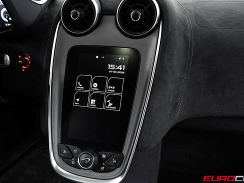 Used 2020 McLaren 620R RWD image 38