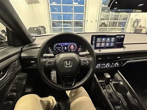 Used 2023 Honda Accord Sport image 25
