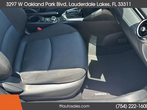 Used 2020 Toyota Yaris LE FWD image 38
