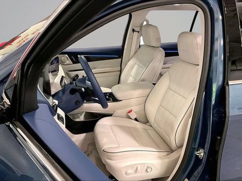 Used 2026 Buick Enclave Avenir w/ Super Cruise Package AWD/4WD image 25